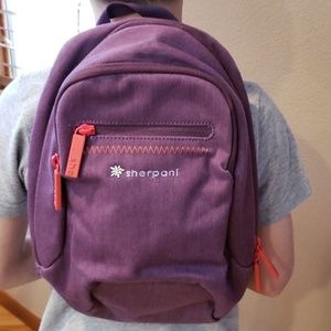 🌼SHERPANI!! Mini backpack/purse.